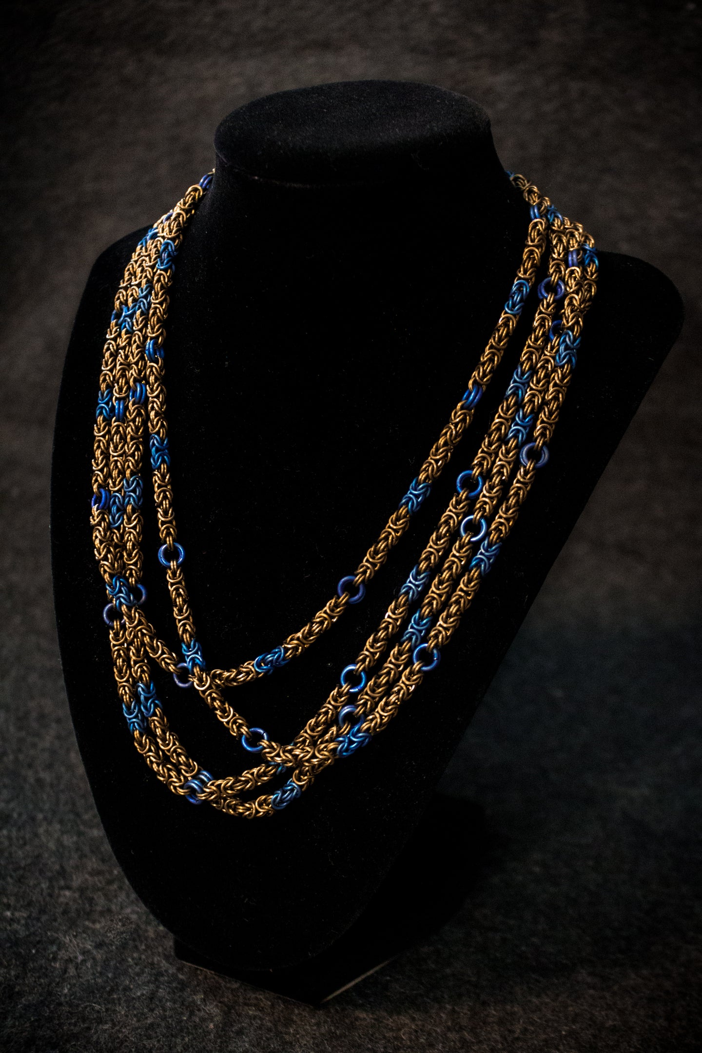 Apo A Nani - Handmade Titanium Necklace - 